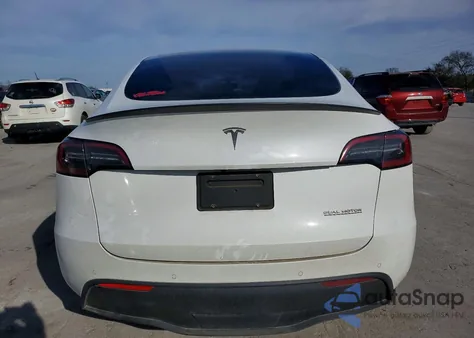 2022 Tesla Model Y from USA, damaged, VIN 7SAYGDEF2NF455348